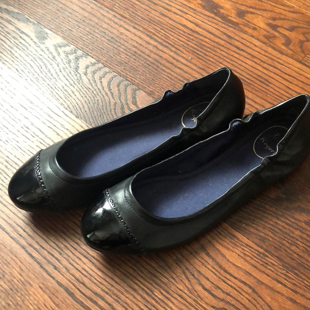 Jack Rogers black scalloped cap toe flats
